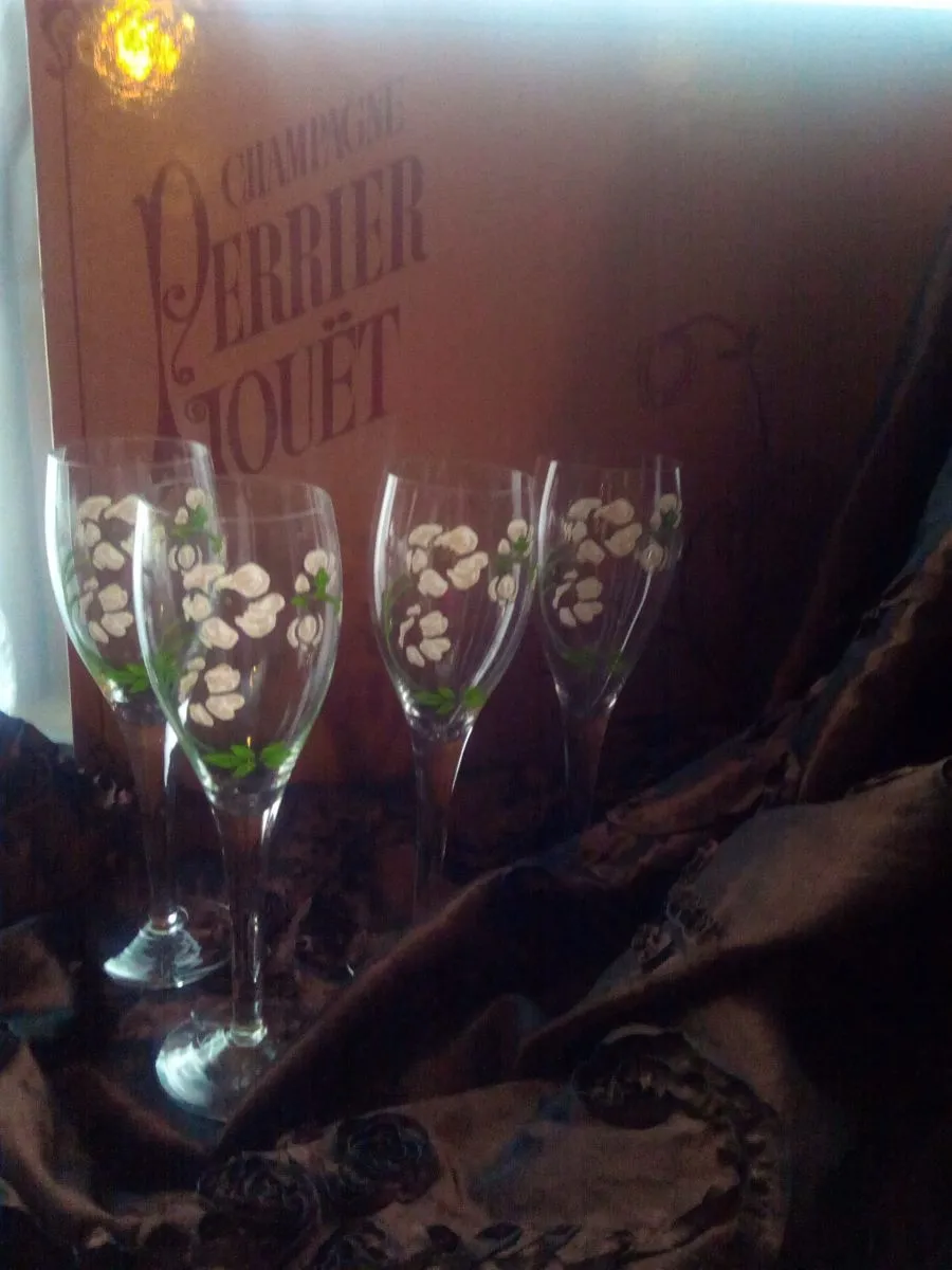 4 FLUTES CHAMPAGNE PERRIER JOUET