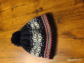 Bonnet et écharpe pikeur  neuf Ajouté le : 16/11/2022