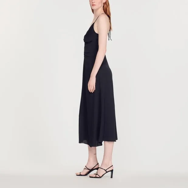 Robe longue à fines bretelles