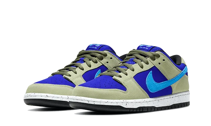 SB Dunk Low Celadon