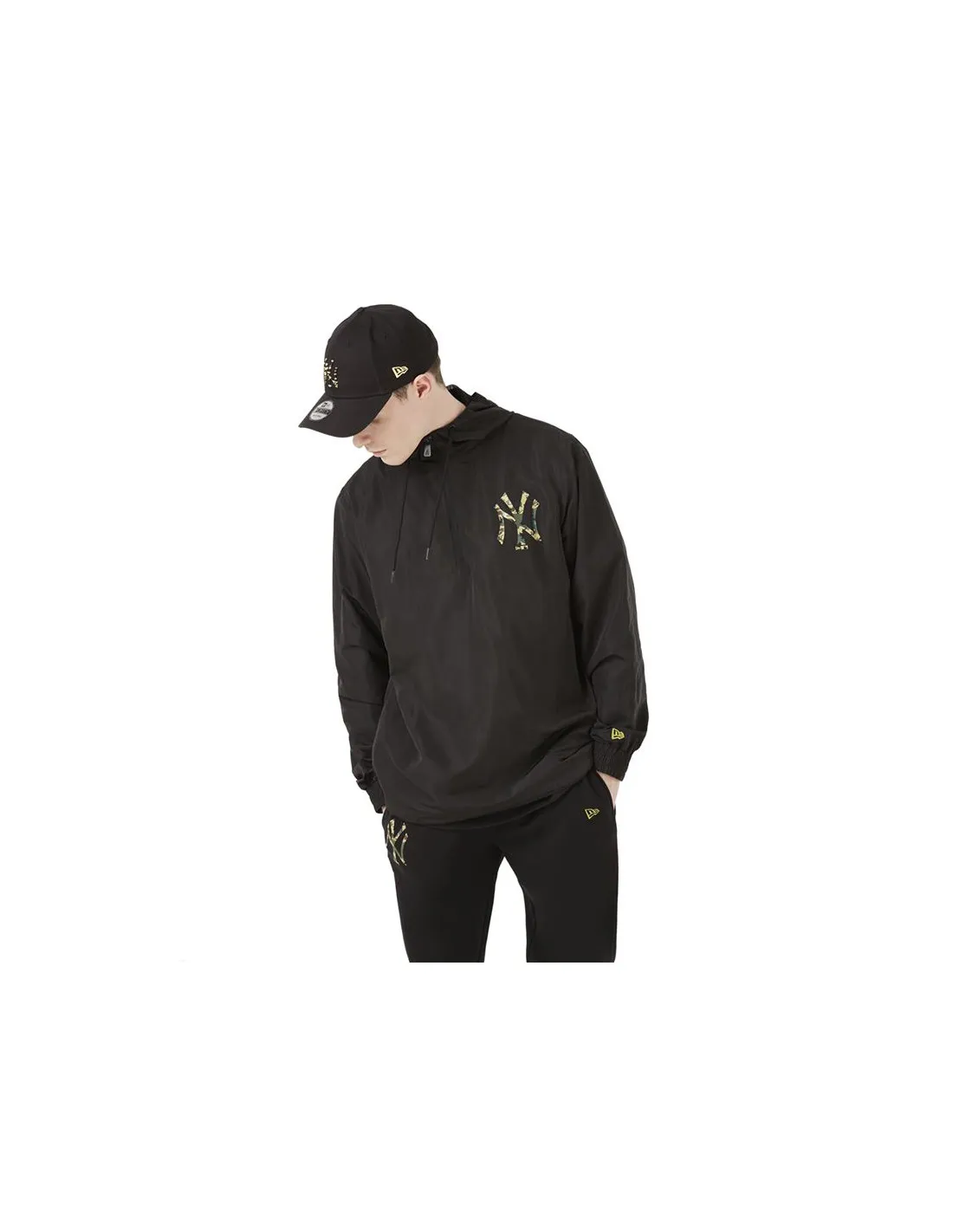 Sweatshirt New Era NYY Camo Logo Windbreaker M Black